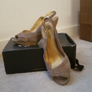Seychelles Heels Taupe Suede Peep Toe Sling back